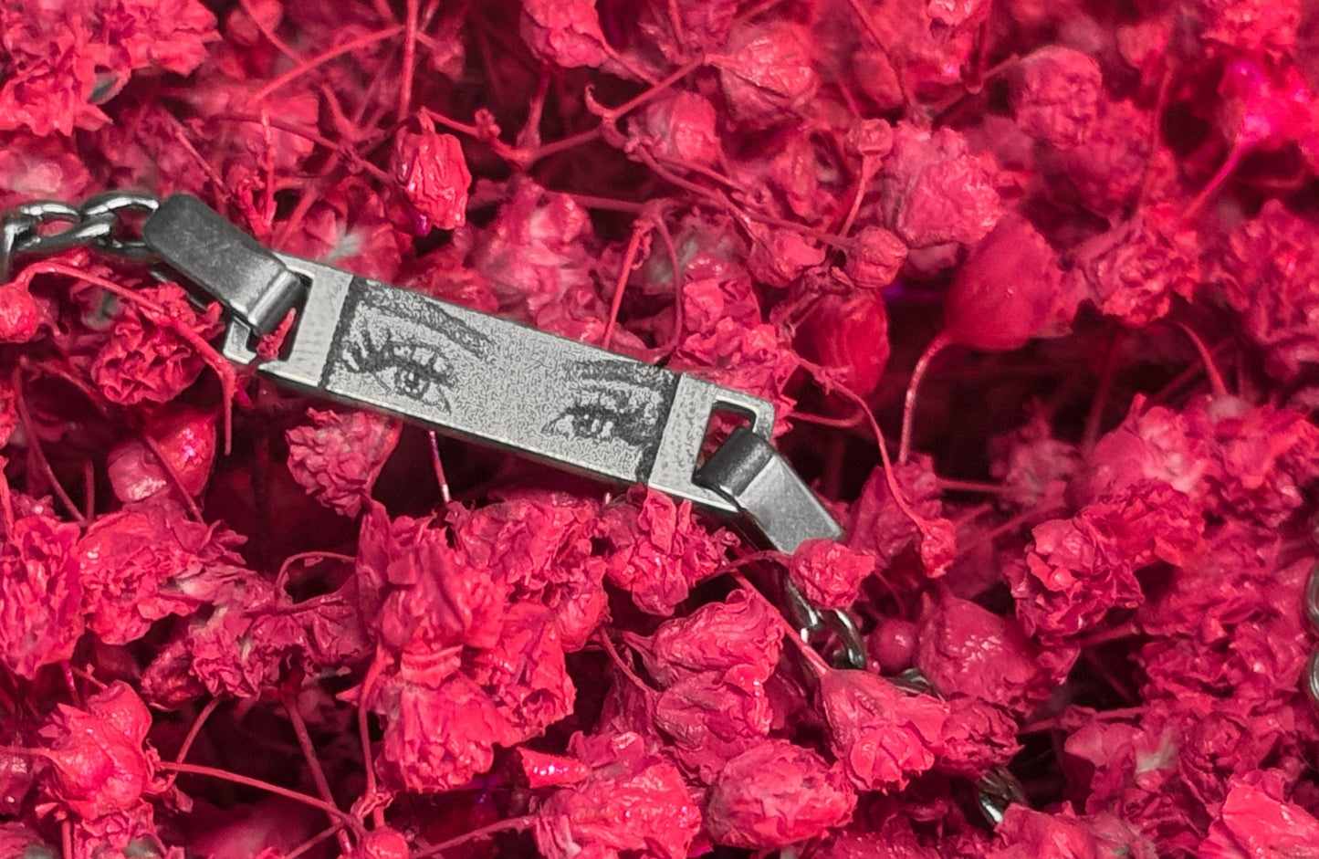 Bransoletka Sorelia – Piękno ukryte w spojrzeniu